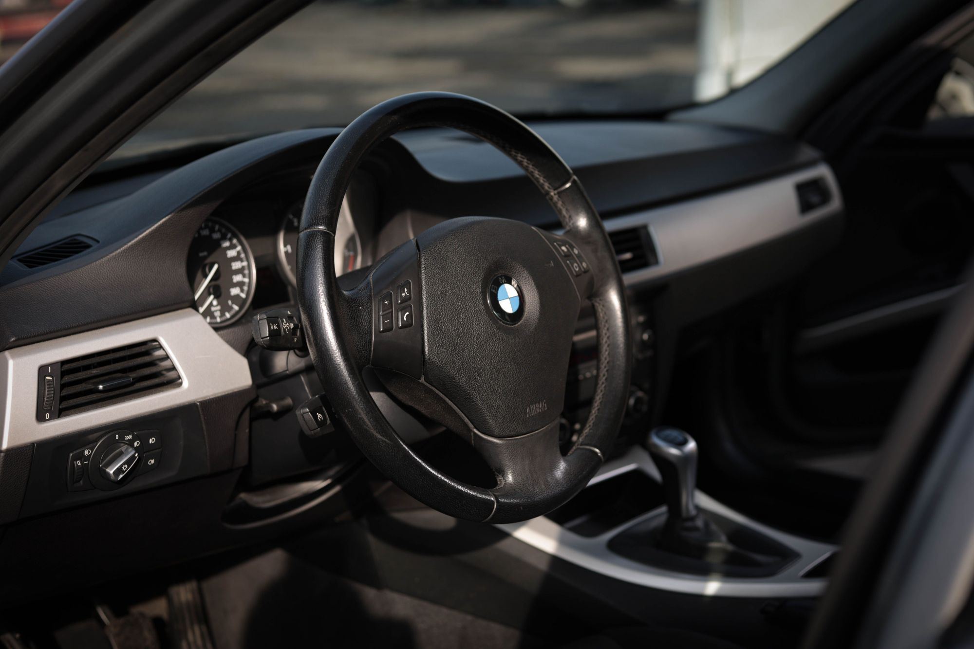 Foto: BMW 318 D LIMOUSINE
